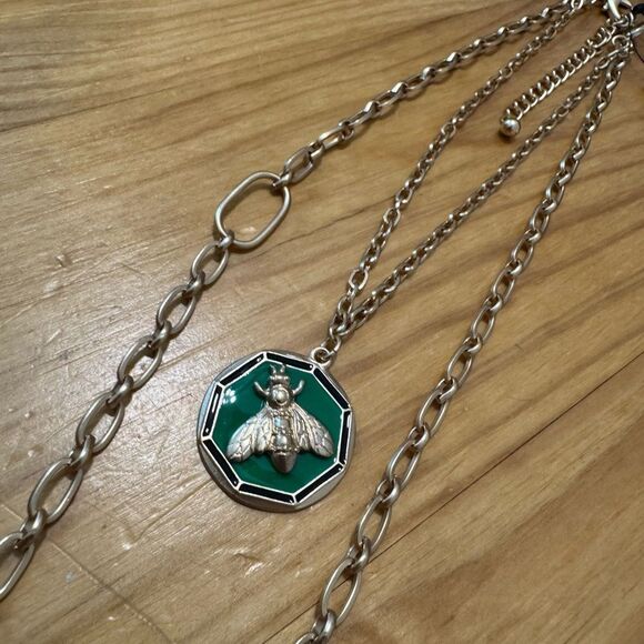 NWT CHICO'S Green/Gold Multi-Pendant Necklace Bee Key Lock Flower - Picture 4 of 10